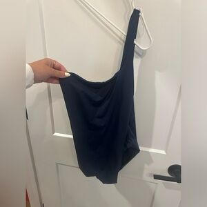 Weworewhat navy one shoulder one piece swimsuit - size medium NWT
